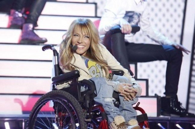 Почему Юлия Самойлова в инвалидной коляске