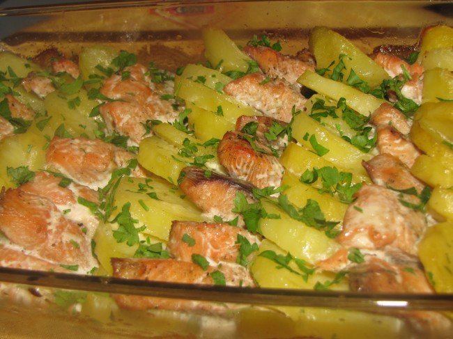 Как вкусно приготовить картошку с горбушей?