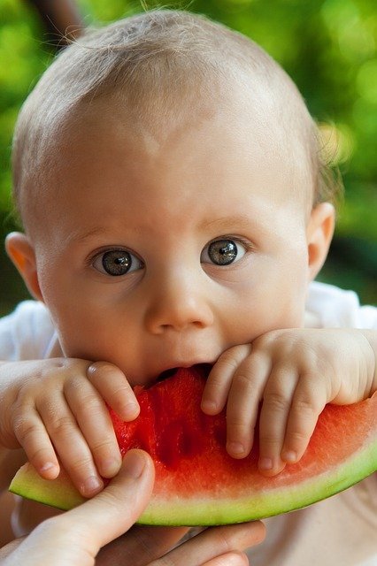 Как приучить малыша к "взрослой" пище?