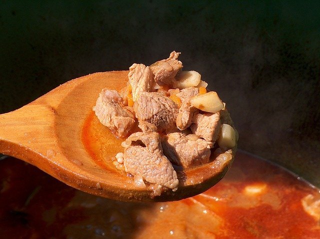 Гуляш - блюдо венгерской кухни