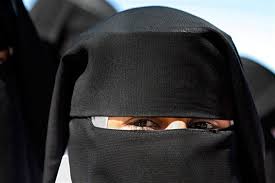 женщина в хиджабе