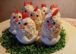 Крабовые шарики с яйцами в виде маленьких цыплят
