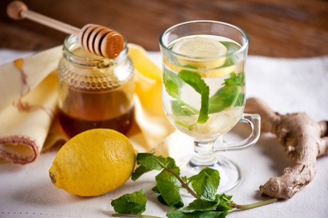 чай с лимоном и  мятой