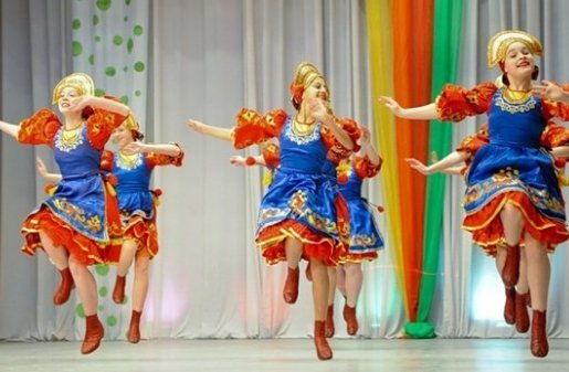 русские танцы\