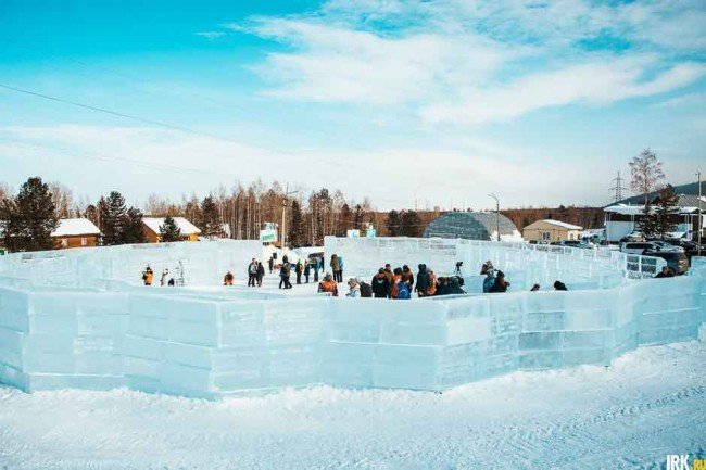 строительство библиотеки из льда