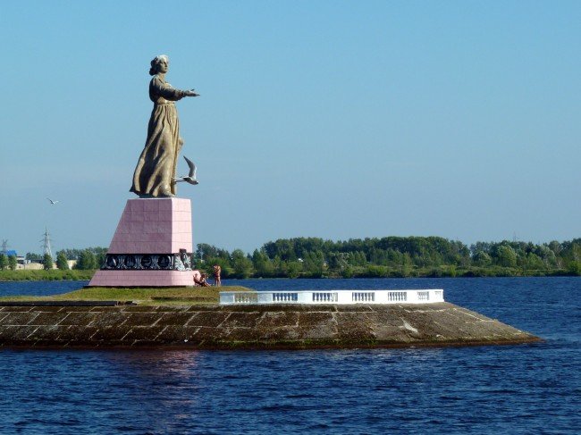 население Рыбинска в 2015