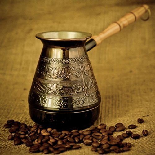 Покрывать посуду для приготовления кофе чеканными орнаментами первыми начали армяне.