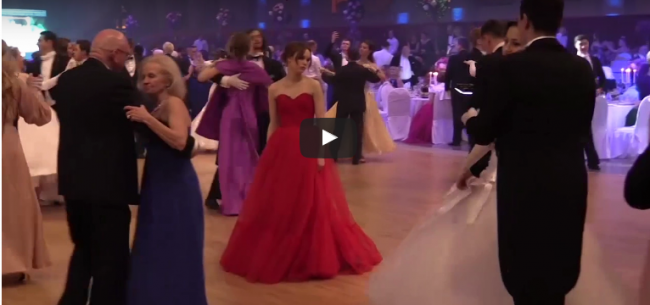 Диана Шурыгина на Венском Балу танцует сама
