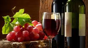 Что полезного содержит красное вино