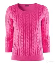 розовый свитер