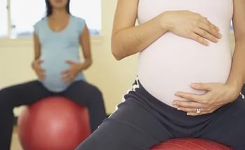 Как выбрать фитнес-мяч для беременной?