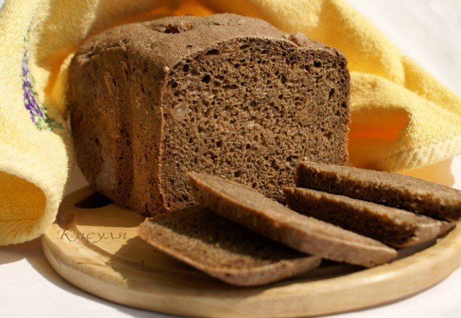 Сколько калорий в чёрном хлебе?