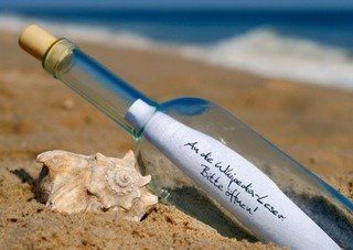 бутылка на берегу