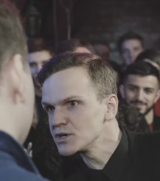 Дмитрий Ларин.